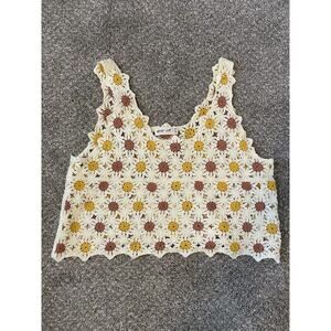 New In Womens Crochet Floral Tank Size S/M Yellow ,white